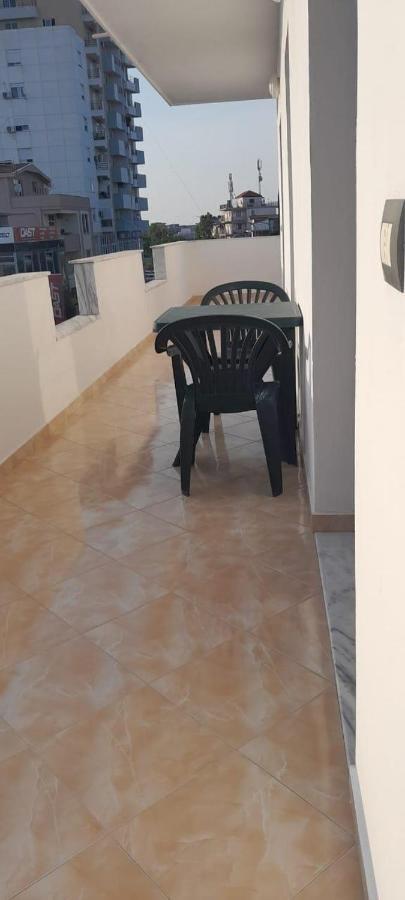 Casa Intera La Paghi Come Una Camera The Home With The Price Of A Room Durrës Exterior foto