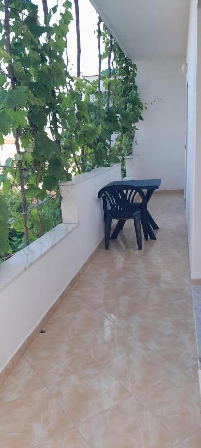 Casa Intera La Paghi Come Una Camera The Home With The Price Of A Room Durrës Exterior foto