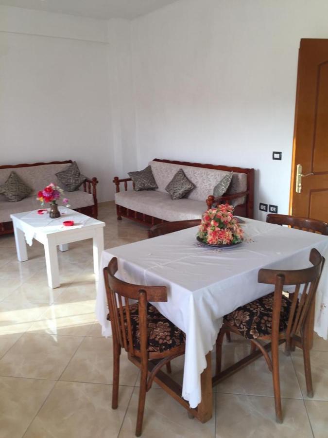 Casa Intera La Paghi Come Una Camera The Home With The Price Of A Room Durrës Exterior foto