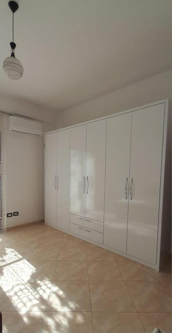 Casa Intera La Paghi Come Una Camera The Home With The Price Of A Room Durrës Exterior foto