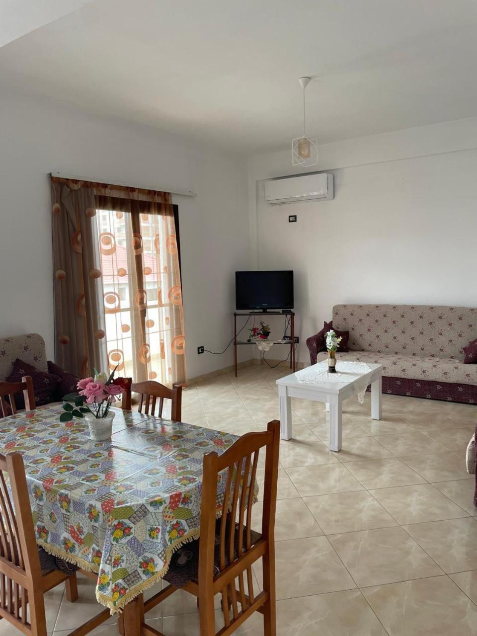 Casa Intera La Paghi Come Una Camera The Home With The Price Of A Room Durrës Exterior foto
